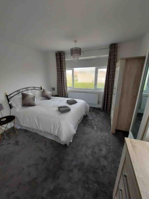 Modern 4 Bedroom House In Weymouth Sunny Corner エクステリア 写真