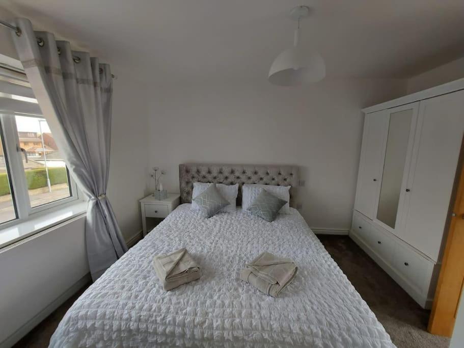 Modern 4 Bedroom House In Weymouth Sunny Corner エクステリア 写真